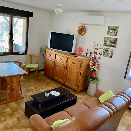 Hebergements Des Posas Sampzon Habitación foto